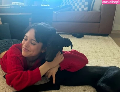 Jenna Ortega [ jenna-ortega-1 ] - Los gemidos que me saca el Satisfyer