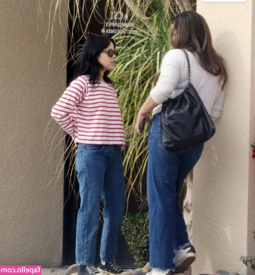 Jenna Ortega [ jenna-ortega-1 ] - Dançando funk só de sainha 🔥