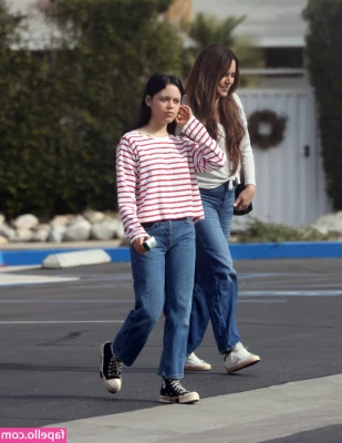 Jenna Ortega [ jenna-ortega-1 ] - I love when my bf fingers my ass  I was really horny after my shows