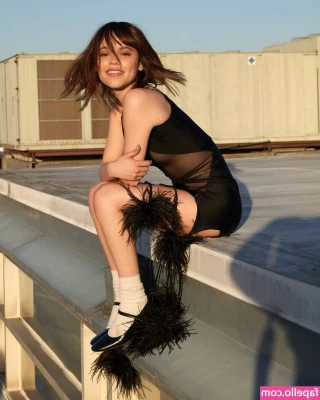 Jenna Ortega [ jenna-ortega-1 ] - What would you do to me if you had me like this     FREE and