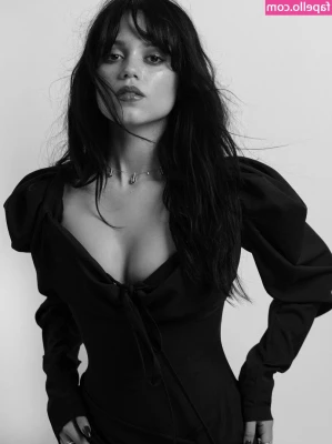 Jenna Ortega [ jenna-ortega-1 ] - A lil fun tease