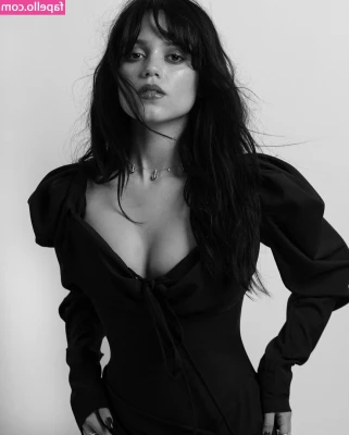 Jenna Ortega [ jenna-ortega-1 ] - Sexy photo dump hit me up for my telegram and instagram