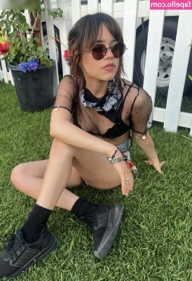 Jenna Ortega [ jenna-ortega-1 ] - Little something I can't post on Instagram.  My main IG account has