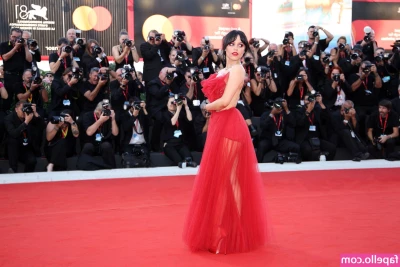 Jenna Ortega [ jenna-ortega-1 ] - Back after a break 😮‍💨