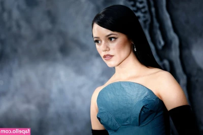 Jenna Ortega [ jenna-ortega-1 ] - Who are you taking home?
