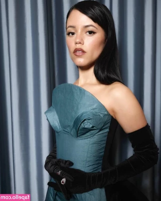 Jenna Ortega [ jenna-ortega-1 ] - Too much only fans