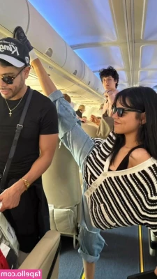 Jenna Ortega [ jenna-ortega-1 ] - Bend me over n spank me daddy