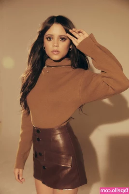 Jenna Ortega [ jenna-ortega-1 ] - enjoy this full length solo masturbation video! i literally don't