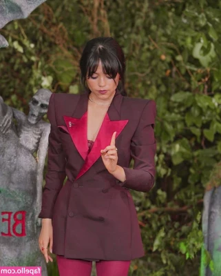 Jenna Ortega [ jenna-ortega-1 ] - Sheer and sparkly