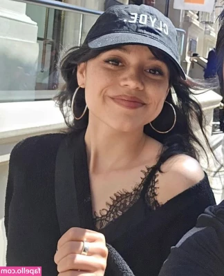 Jenna Ortega [ jenna-ortega-1 ] - Happy hump day    can t wait to share my new goodies    If you re