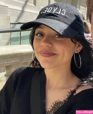 Jenna Ortega [ jenna-ortega-1 ] - I told her I wouldn't step on her, but I didn't say anything about