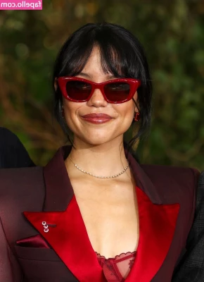 Jenna Ortega [ jenna-ortega-1 ] - so hot bby omg