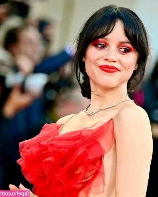 Jenna Ortega [ jenna-ortega-1 ] - Goth halloween cancled due to weather so heres a   and what todays