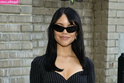 Jenna Ortega [ jenna-ortega-1 ] - My tits are waiting to be squeezed and sucked by you 🥰 I really