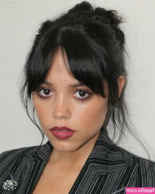 Jenna Ortega [ jenna-ortega-1 ] - How do you like my wings  I made them myself