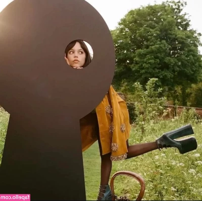 Jenna Ortega [ jenna-ortega-1 ] - My new MILF body 😋🤤