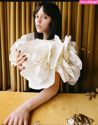 Jenna Ortega [ jenna-ortega-1 ] - Hey guys I probably won t be as responsive as usual for a month or so