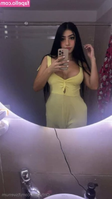 tsvenum - I love to tease! whod like a session?