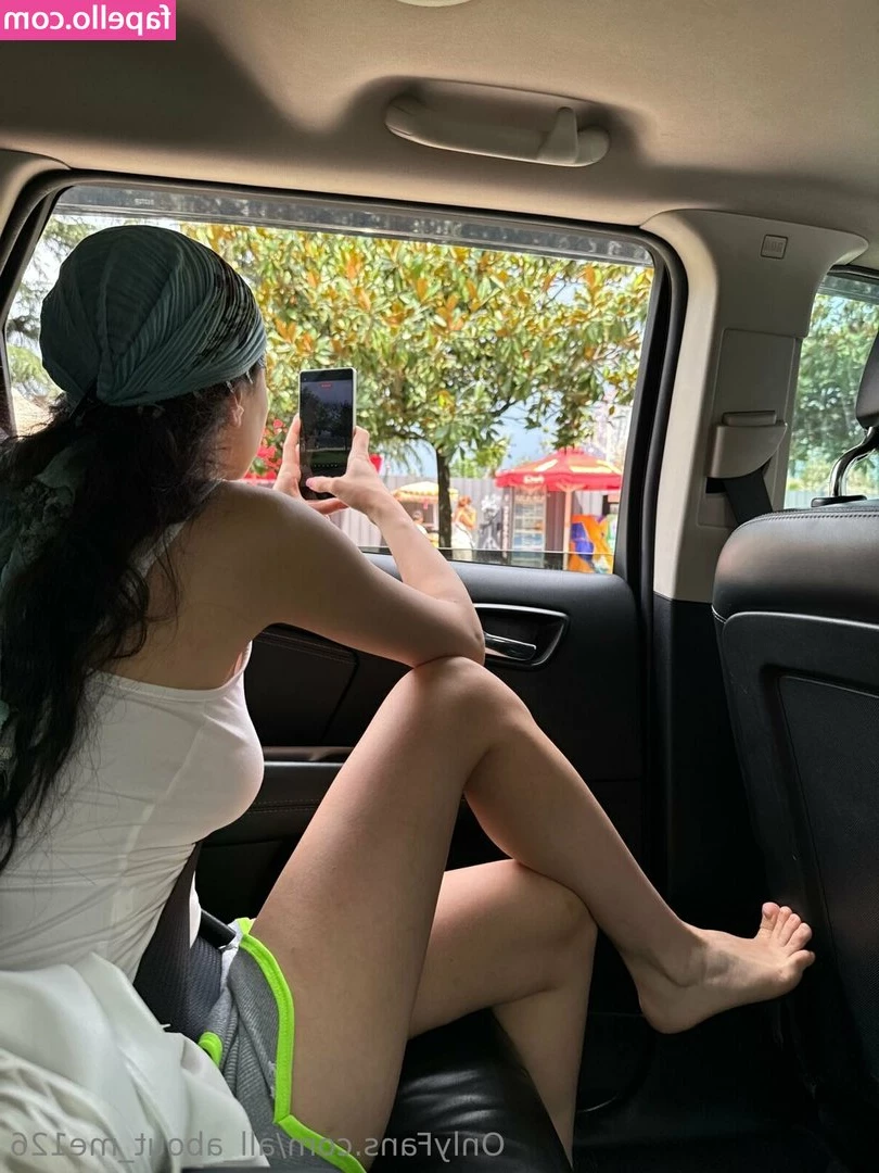all_about_me126 [ all-about-me126 ] - Happy Titty Tuesday! 🌟 P.S. it's MY BIRTHDAY next Wednesday 18th!