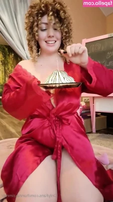 hannazimmer - DM me sweeties  I have a surprise for you