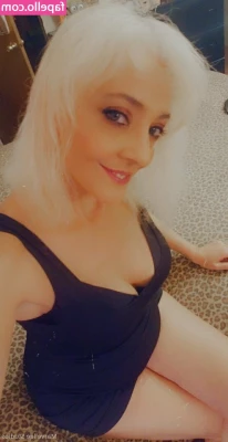 marvellee - I m so horny but nobody will fuck me