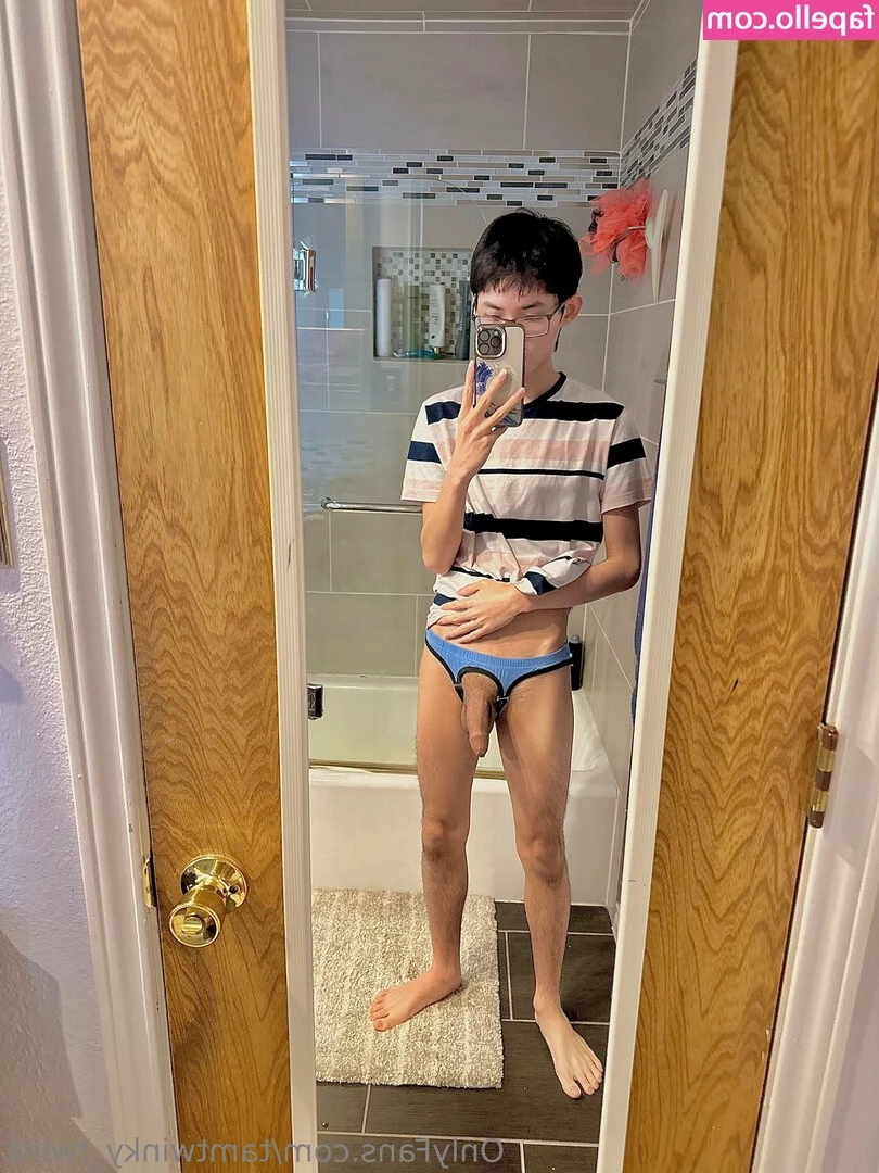 tamtwinky_twink [ tamtwinky-twink ] - Do you cum on my pretty face