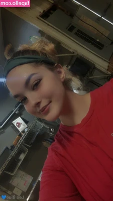 itsonlyalexisss - Goodmorning babes! I'm working today and tomorrow but will be sure to