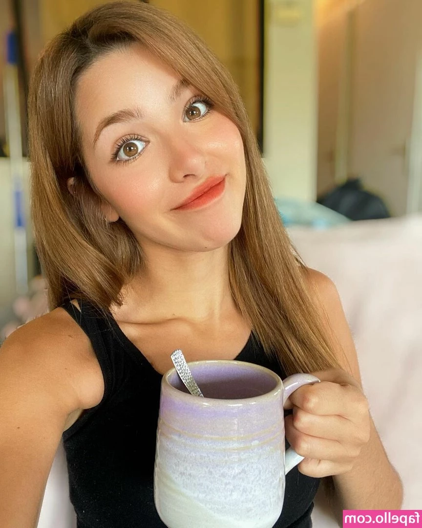 ASMR Glow [ asmr-glow ] - Good morning my sweets      Who has serving on their mind today