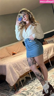 reneesrealm [ reneesrealm-14 ] - You’re going to want to see this 😏