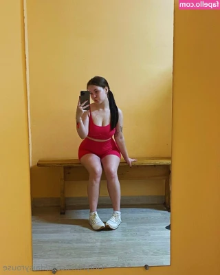 daisyrouse - Sexy lady sucking my dick💦💦 see more 📩📩 @sexyagape6969