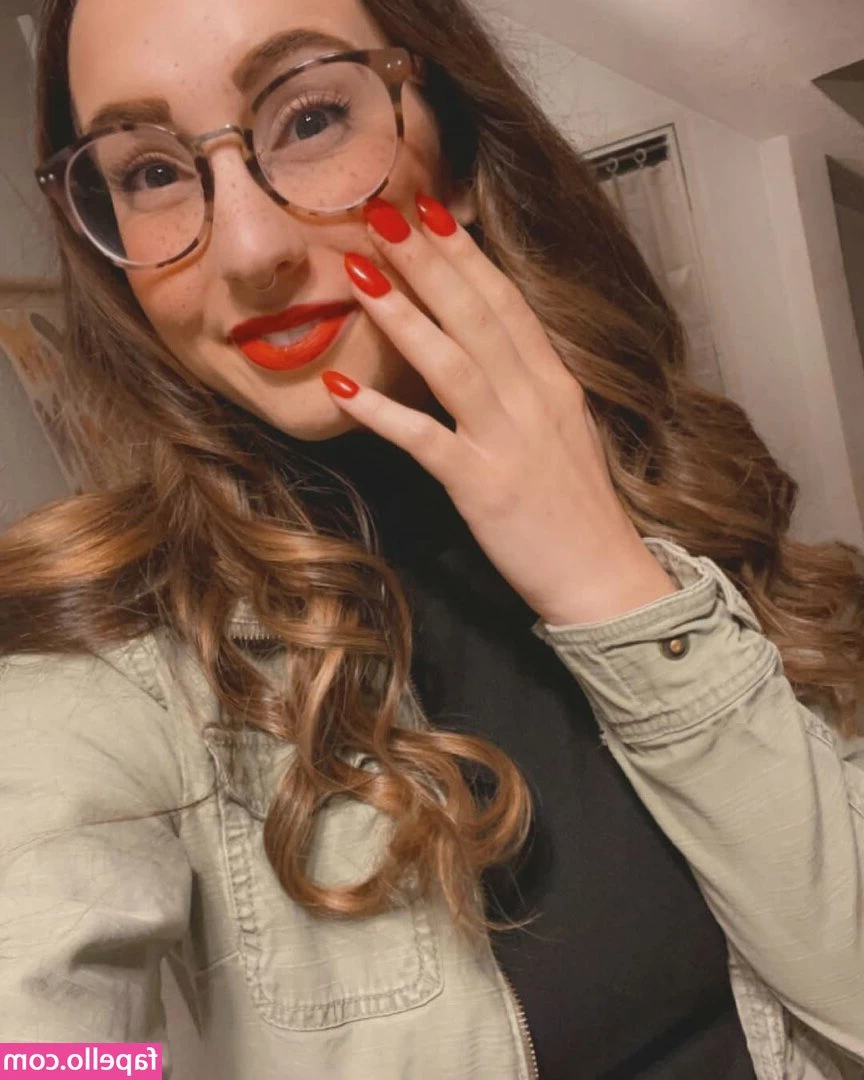 Daisey Mae [ daisey-mae ] - Get a nice handful~
