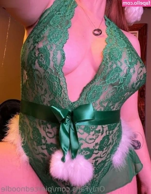 Piercednoodle - I took a bunch of hot, topless selfies outside, so here ya go! 😋