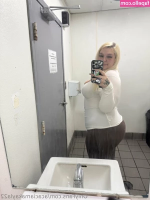 acaciamakayla22 [ acaciamakayla22-1 ] - Hope you had a wonderful Monday  I am feeling tired  after a weekend