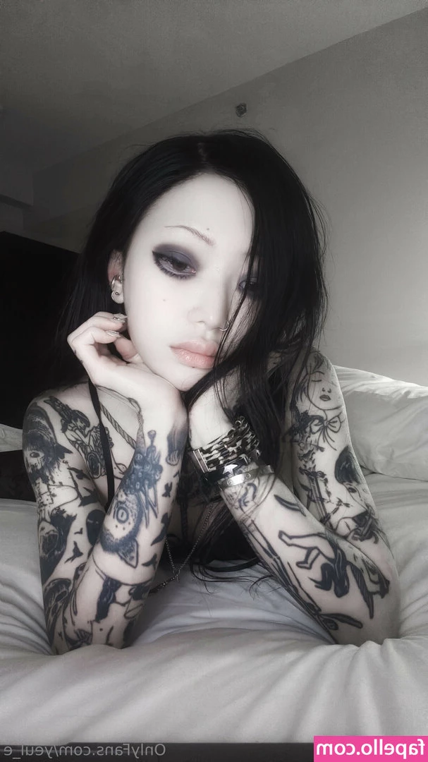 yeule [ yeule-3 ] - Do I make you speechless?