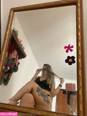 kiki_rabbitt [ kiki-rabbitt ] - Are you ready to see how long 50 cm is in my ass