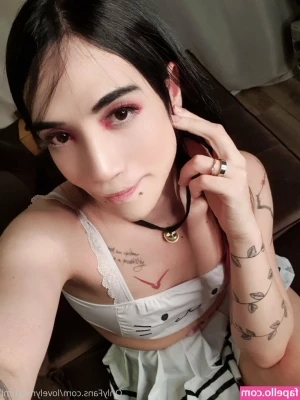 lovelymegumi - What would you do if you saw me like this in public? Please be honest