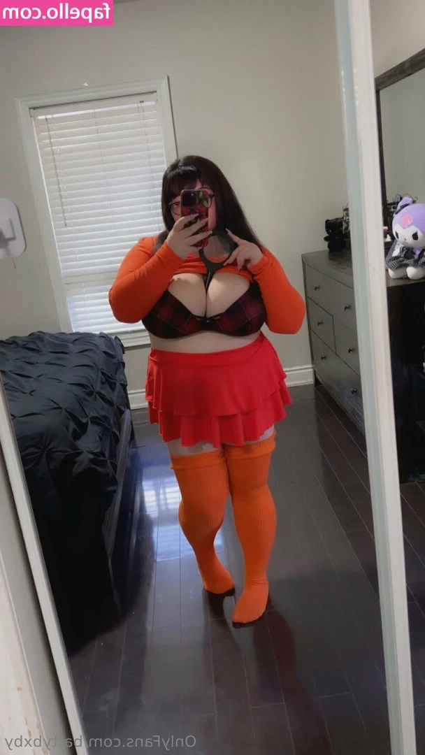 battybxby - Happy Fishnet Feet FinDom Friday       You Know today s Themed