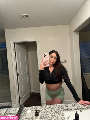 viviannababy - Smooth af 😎