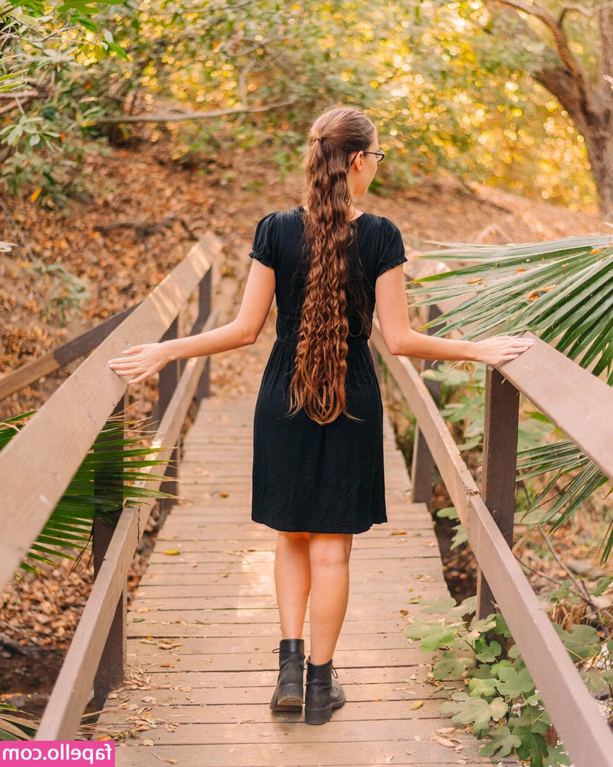 duchess.satine [ duchess-satine ] - Dad Ocean Hike to the Waterfall