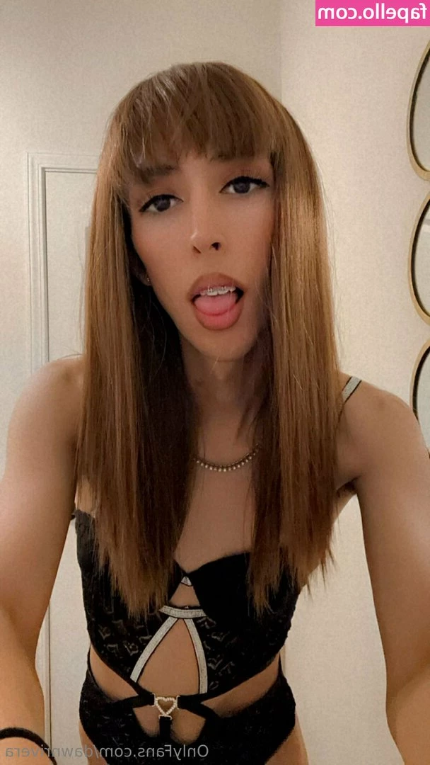 dawnrivera [ dawnrivera-1 ] - Watch me pump myself with a syringe of REAL CUM