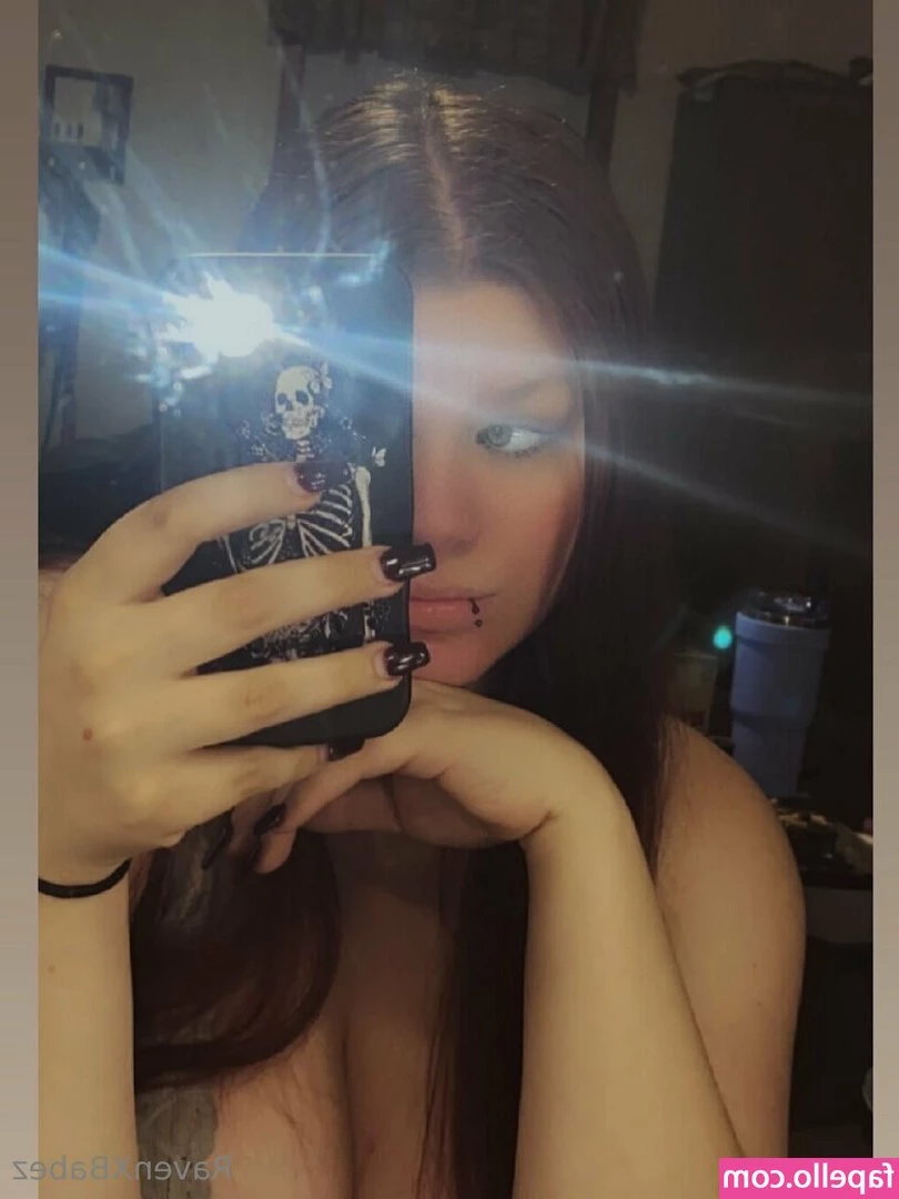 ravenxbabez - suckle my titties whilst I play the switch