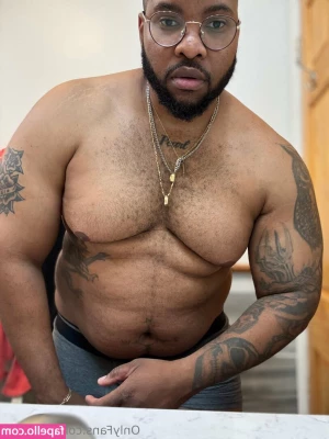 bugsy36 - if you wanna see the uncensored version head over to private messages