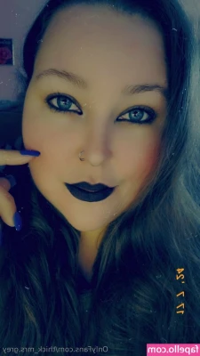 thick_mrs.grey [ thick-mrs-grey ] - Some more pics of "Eating Until Bedbound" ❤️❤️❤️