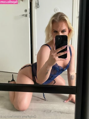 Leonacd - Seriously who is going to bend me over my couch?