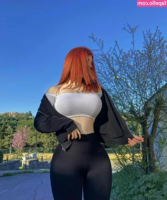 fraaoula - Seeing My wet naked body makes you so weak 😵‍💫 beg to worship
