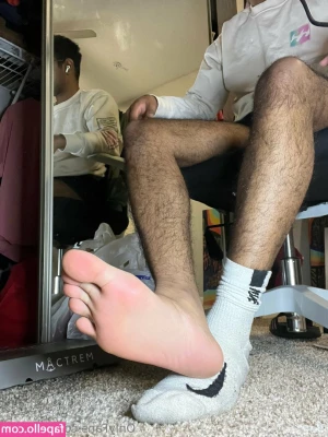 nick244 - Finally enough manpower to spread these massive cheeks and find my