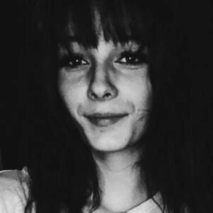 Wer ist diese Frau?