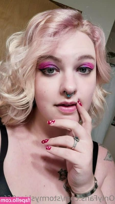 stormyskies96free - I can't sleep. I wish I had company :(