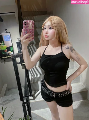 stellacry - Tomorrow's show is BUSHY and NASTY 😈 🚨 Put your alarm on