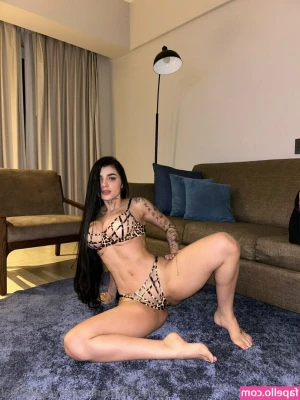 Karely Ruiz [ karely-ruiz-1 ] - Its wild that this was thrown together with all stuff I already had
